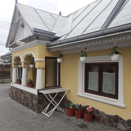 Casuta De Poveste Târgu Neamț Exteriör bild